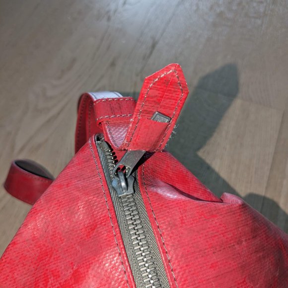 Freitag R123 Backpack Woolf - Dirty red - Very rare to find and discontinued - Picture 5 of 11